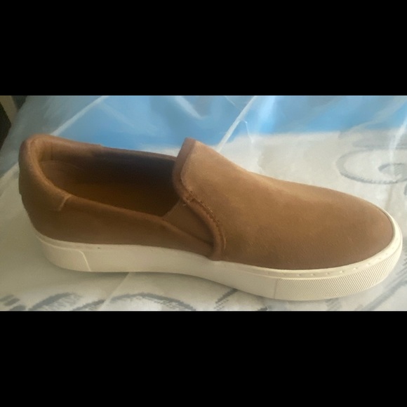COPY - UGG shoe - Picture 3 of 3
